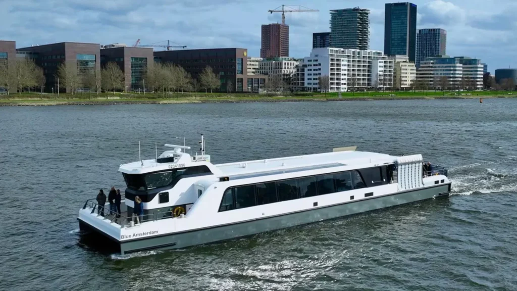 Waterbus 2907, el nuevo ferry urbano eléctrico de Damen