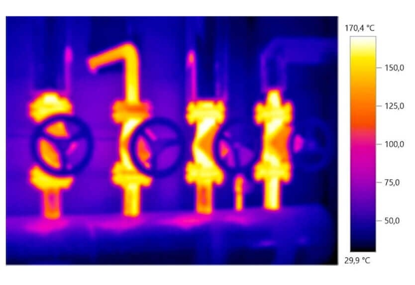 la Termografía de cuatro válvulas de compuerta. 