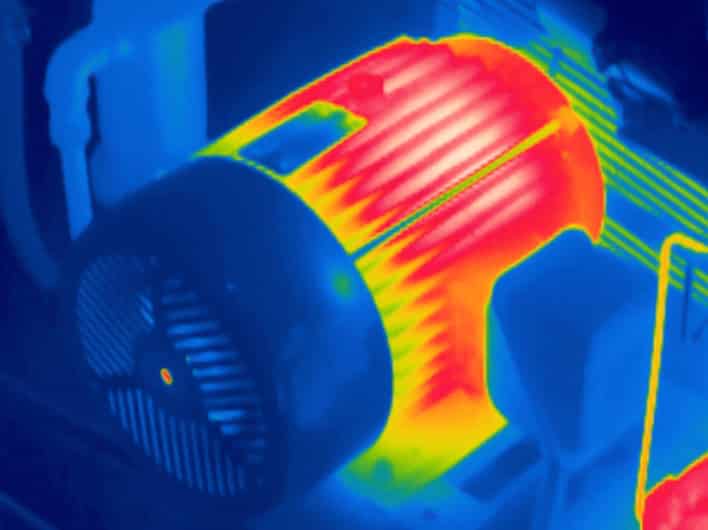 Termografía de un equipo rotativo con daños.