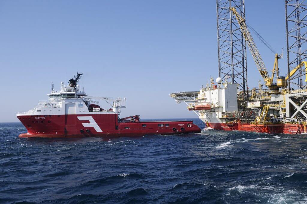 Infrared images capture clouds of unburned methane emitted by ships