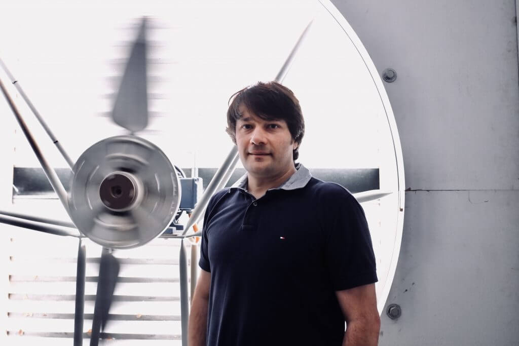 Energy efficiency of wind turbines increases by 12% by making a part of the blades more flexible