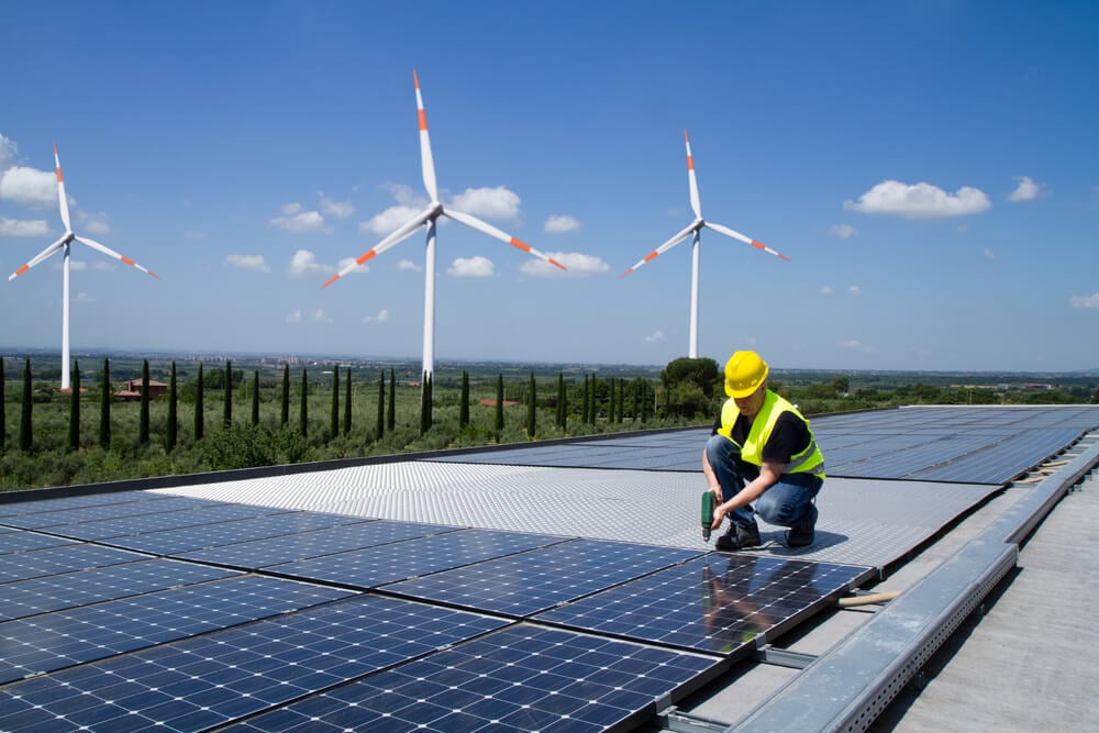 Ecuador advances for the concession of a photovoltaic project to the company Solarpack