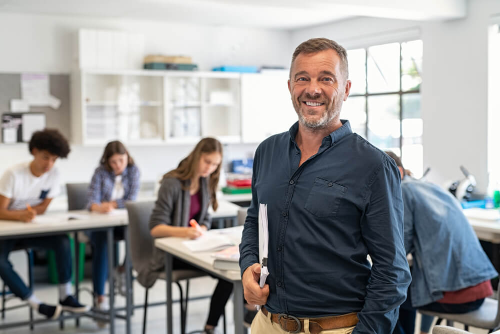 Javeriana University seeks professors of Structural Engineering, Mathematics, Geotechnics, Nanomaterials and Nanotechnology