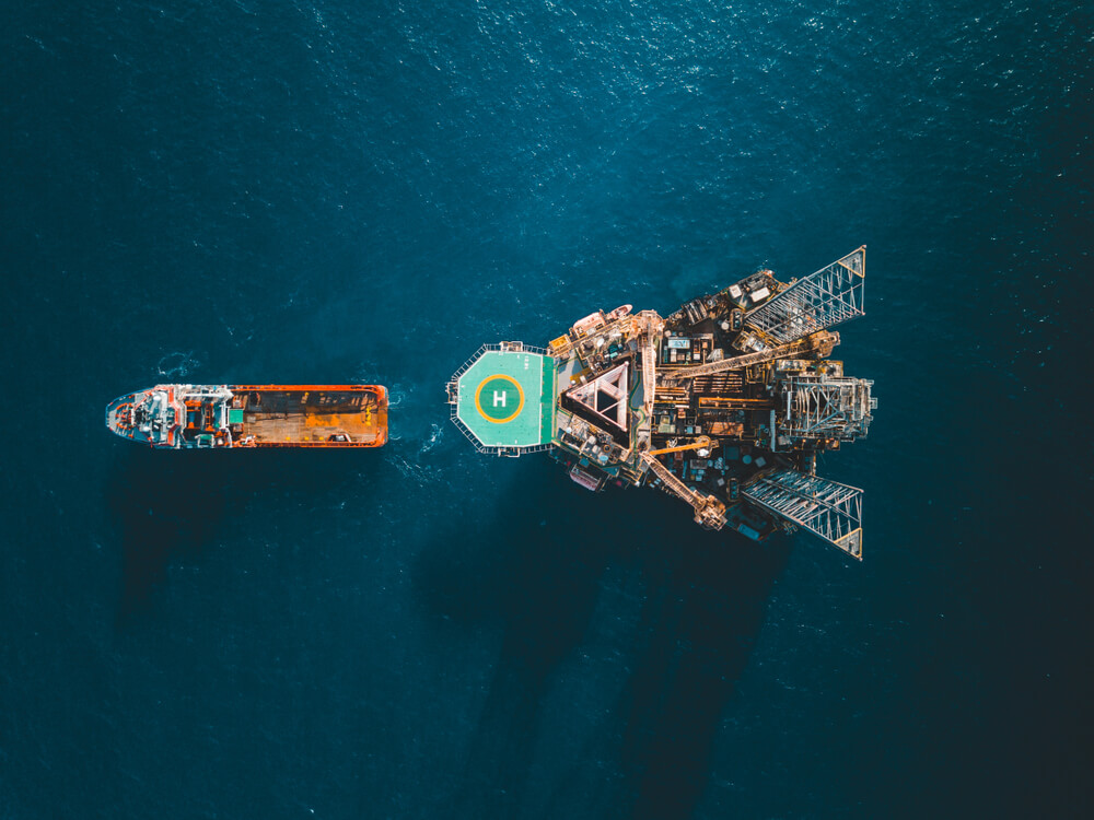 Exxon Mobil and its partners report a new hydrocarbon discovery in Block 15 in Angola