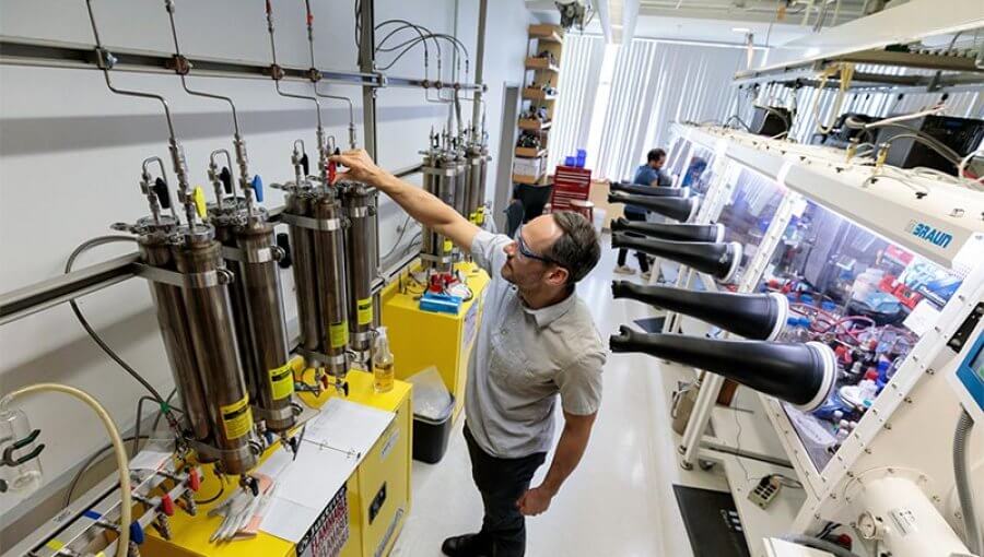 Scientists develop a new material that conducts electricity like a metal
