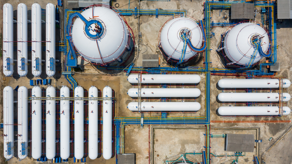 YPF and Petronas will seek new partners for the construction of an LNG plant