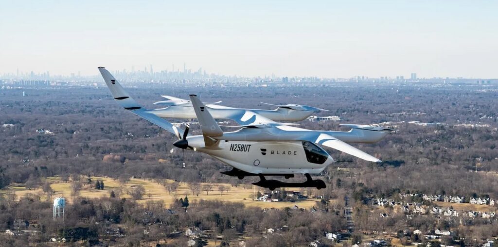 The first electric air taxi flies around New York