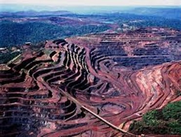 La industria minera: Material prima para producción de hierro