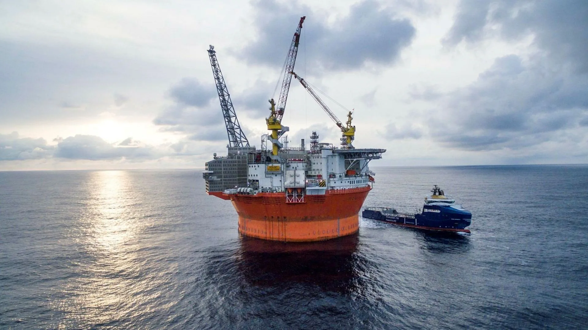 Plataforma FPSO del yacimiento Goliat